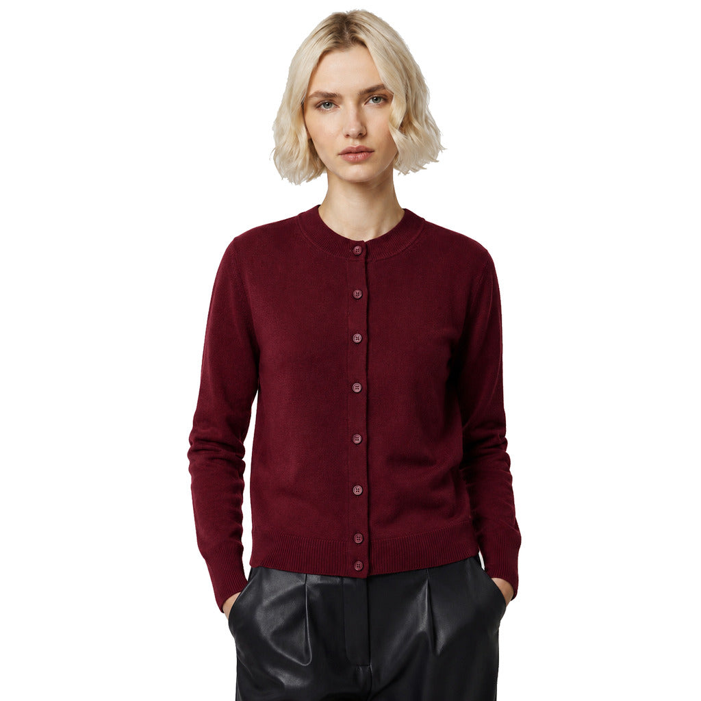 Alpha Studio Women's Red Sweater