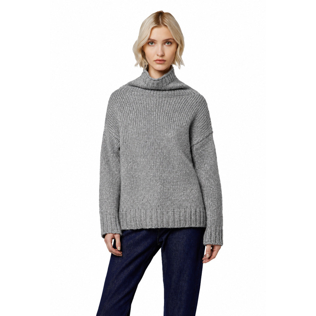 Alpha Studio Women's Grey Sweater