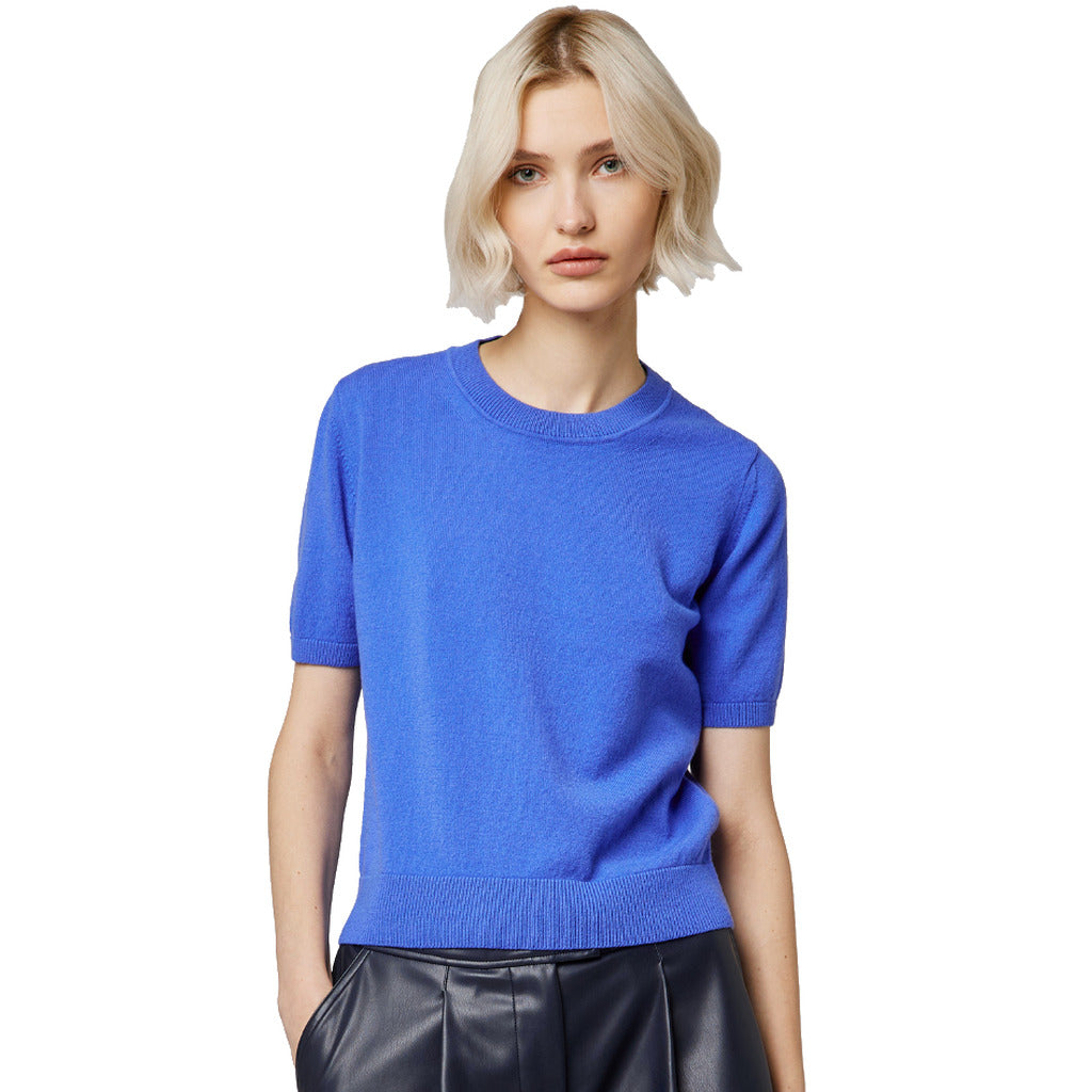 Alpha Studio Women's Light Blue Sweater