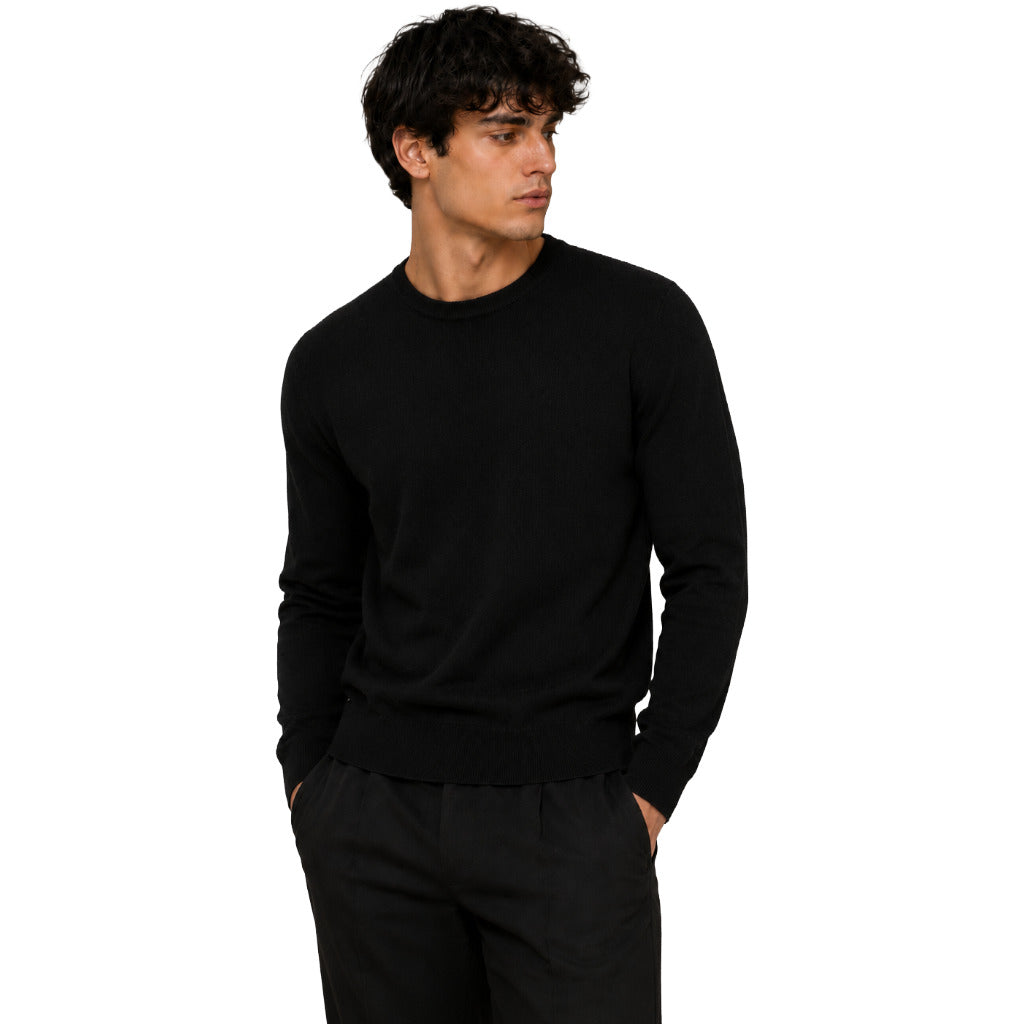 Alpha Studio Men's Black Sweater