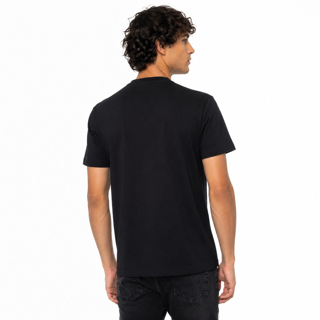 Dsquared2 Men's Black T-shirt